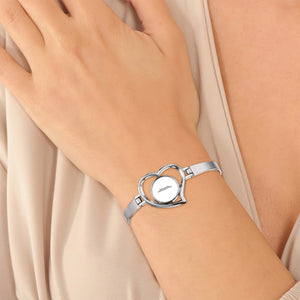 Heart-shaped bracelet