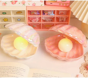 Shell with Pearl Nightlight – LED Ambient Seashell Lamp for Cozy Décor