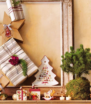 Bowl In the Shape of a Christmas Tree